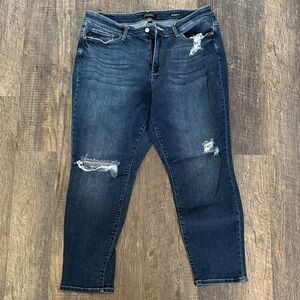 Judy Blue Distressed Boyfriend Fit Jeans